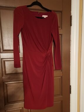 Bracelet-Sleeve Twist-Detail Burgundy Dress